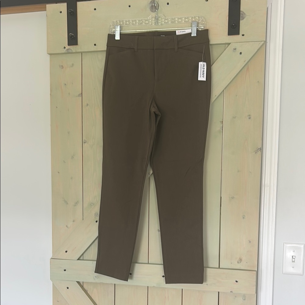 Old Navy Green Trousers Slim Fit